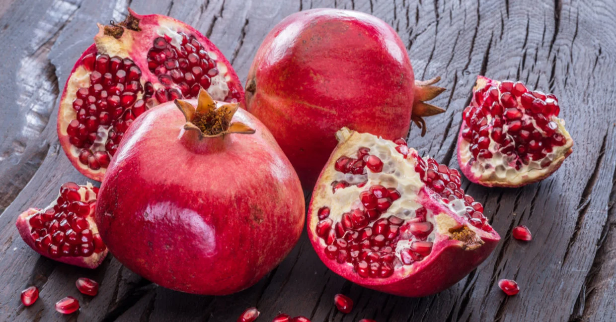 Pomegranate: 10 Benefits and Properties and of this Healthy Fruit