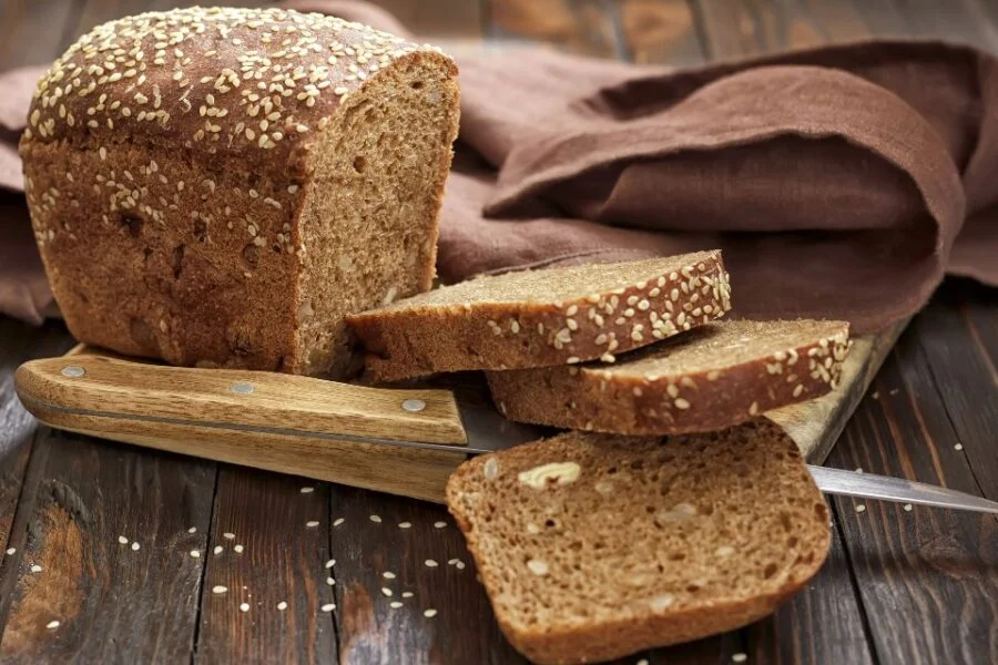 Calories in Brown Bread, Health Benefits, and Uses
