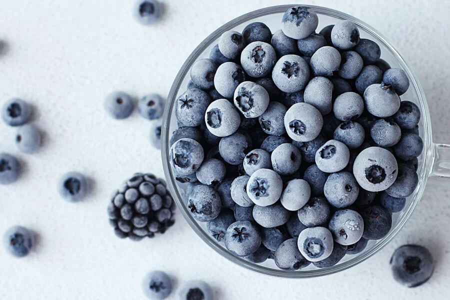 Frozen Blueberries: Nutrition Facts, Benefits and Side Effects