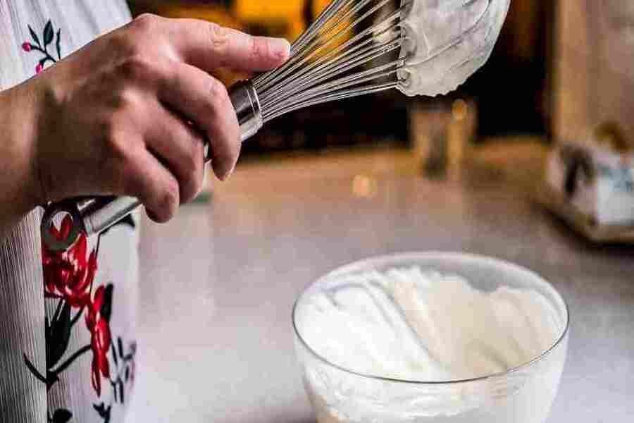 Whipping Cream: What is It and How to Make it at Home?